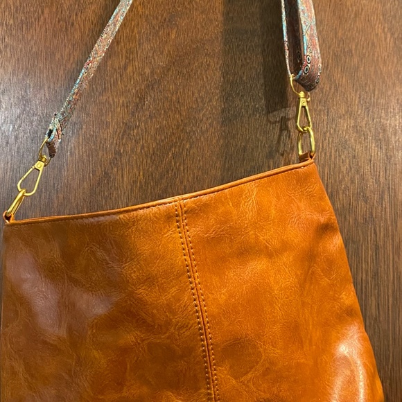 New Hobo style purse - Picture 3 of 13